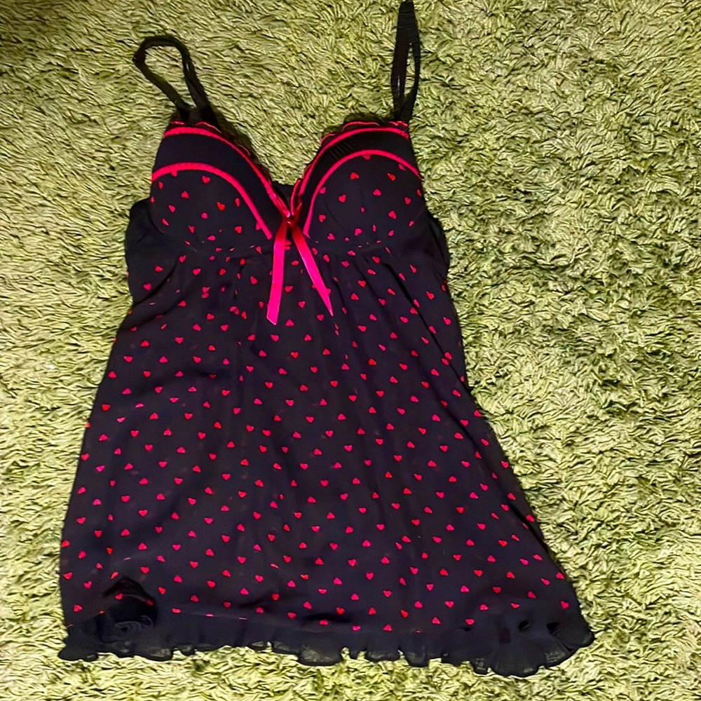 Lingerie babydoll top, black with red hearts and bow!